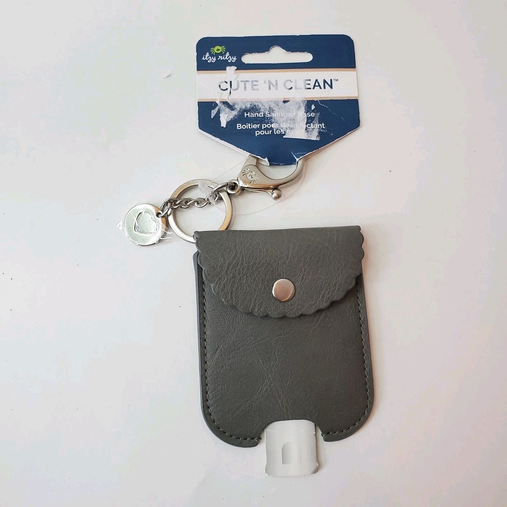 NWT Itzy Ritzy Cute N Clean Sanitizer Holder Charm Grey